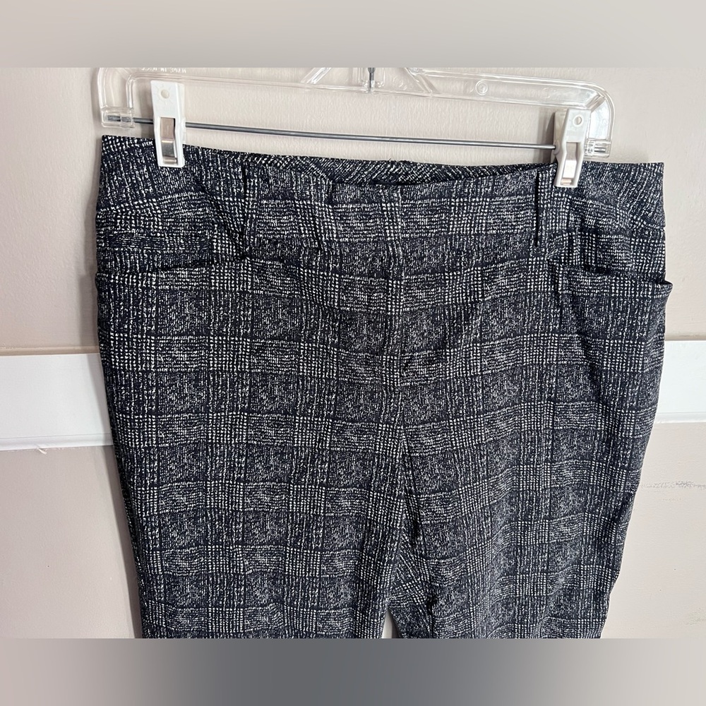 Women's Black and Gray Checkered Trousers Size 10 - Picture 2 of 4